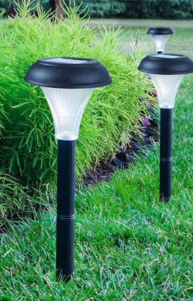 תאורה-סולארית-חזקה-לגינה-מאמר-קצר-003